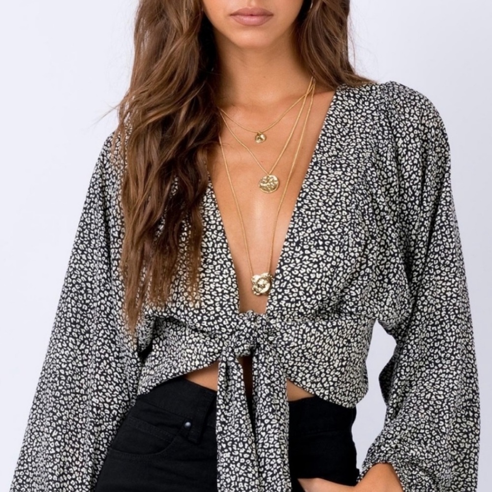 Princess Polly Top Front Tie Balloon Sleeves Cheetah print
